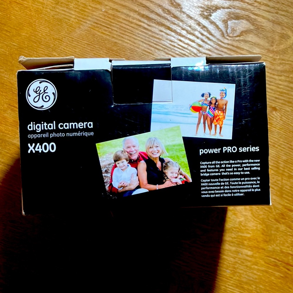 Digital camera - Picture 3 of 8
